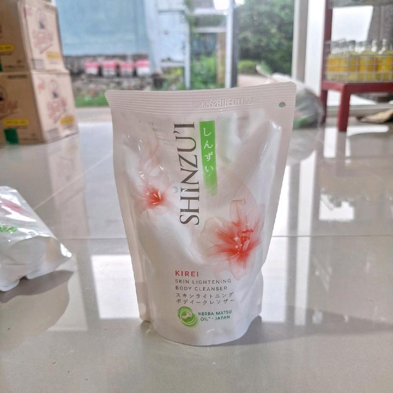 shinzui sabun mandi sabun cair 380 ml body wash 2