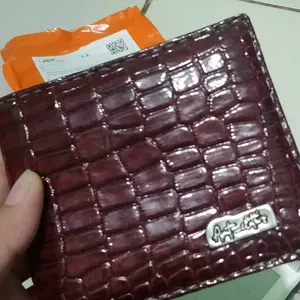 AMT Dompet pria kulit sintetis motive buaya Hitam