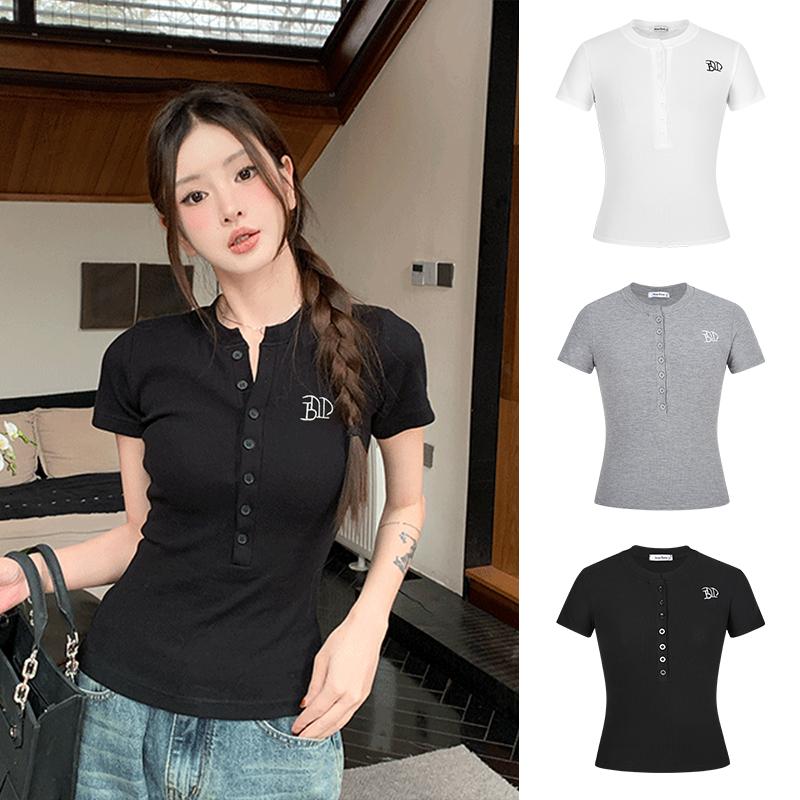 MosesQueen Fashion Chest Embroidery Pattern Short Sleeve Open Collar T-shirt 2025 Vietnam Spring Store New Tight Hot Girl Top Hot Sale #62351
