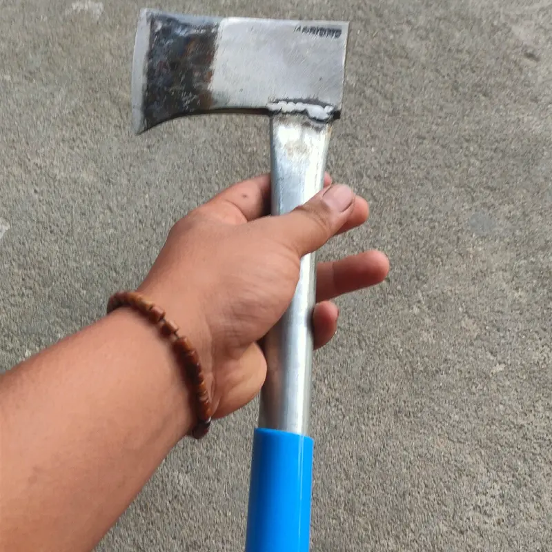 Kampak gagang besi bahan baja per asli cocok buat motong tulang dan kayu Kuat 3