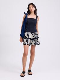 Gambar Love Bonito - Celana Pendek Wanita - High Waist A-line Tailored Shorts in Midnight Blooms Broderie - Black - XS dari Love, Bonito ID Kab. Bekasi 3 Tokopedia