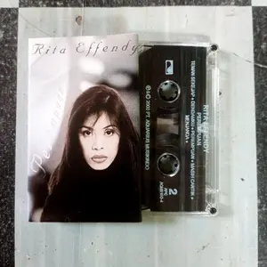 Kaset Pita Rita Effendy - Perempuan