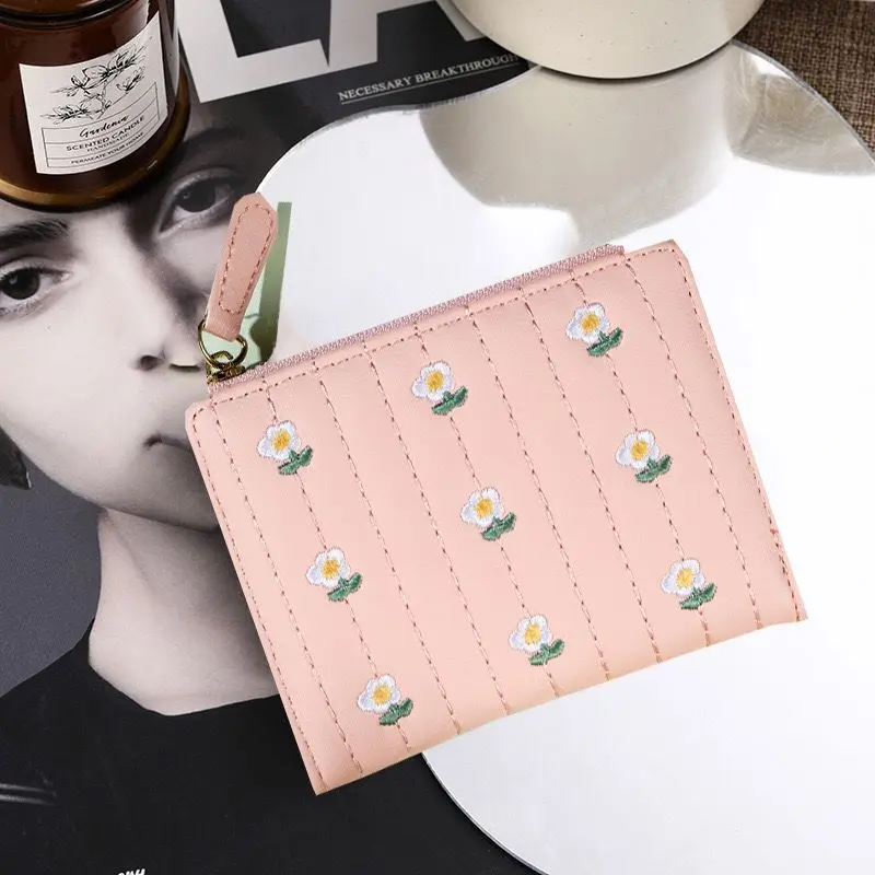 Smile Goddess Dompet Wanita lipat motif bunga dengan mode lipat dan sleting 2071 5