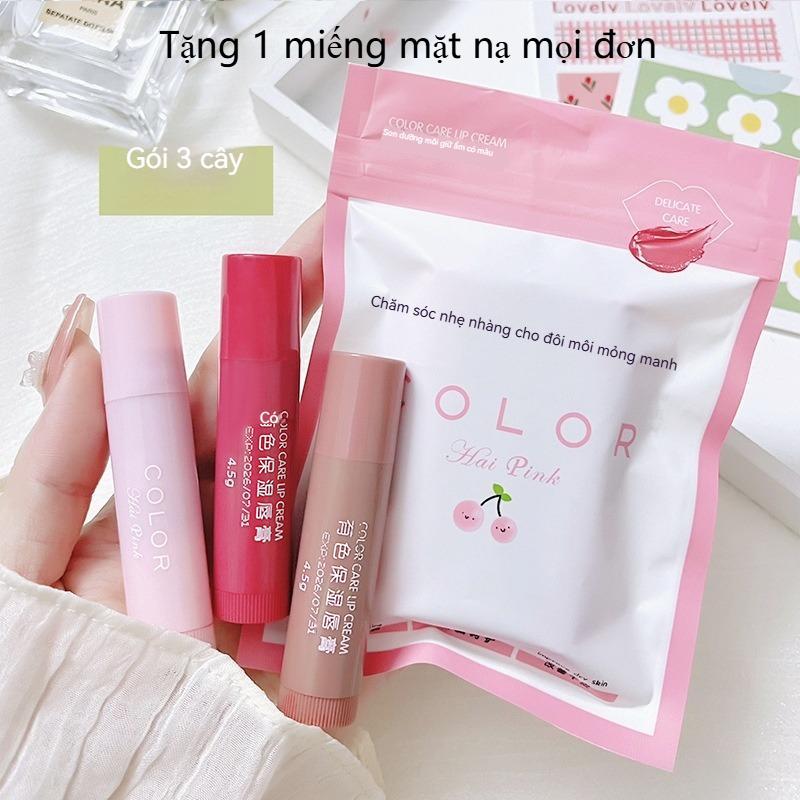 Bộ ba sản phẩm gồm son dưỡng môi có màu và son môi giúp dưỡng ẩm, giảm nếp nhăn…