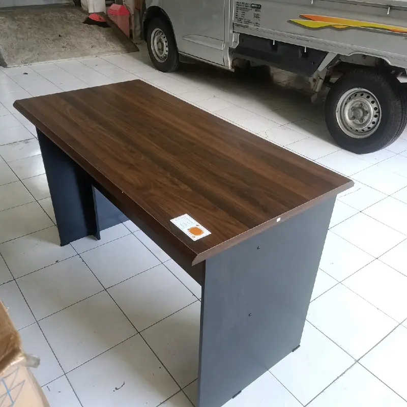 Meja Tulis setengah biro cocok untuk dirumah atau kantor 4