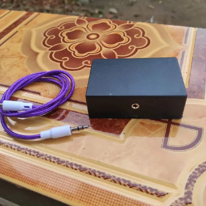input paralel (1 input 3 output ), free kabel aux 1 pcs tancap ke Handphone 4