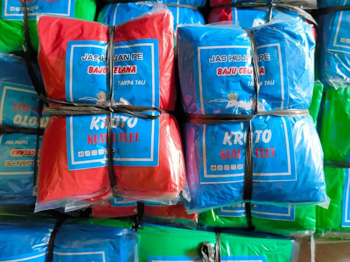 jas hujan plastik dewasa laki-laki isi 12 pcs / 1 lusin bahan tebal kuat ulet