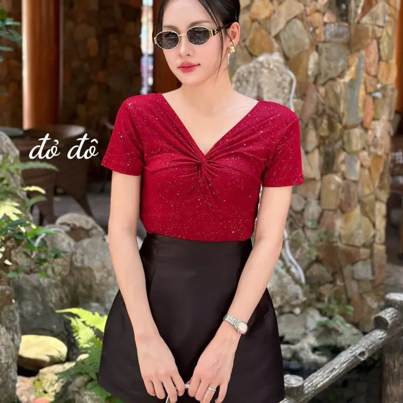 áo cootton ép nhũ cổ tim xoắn