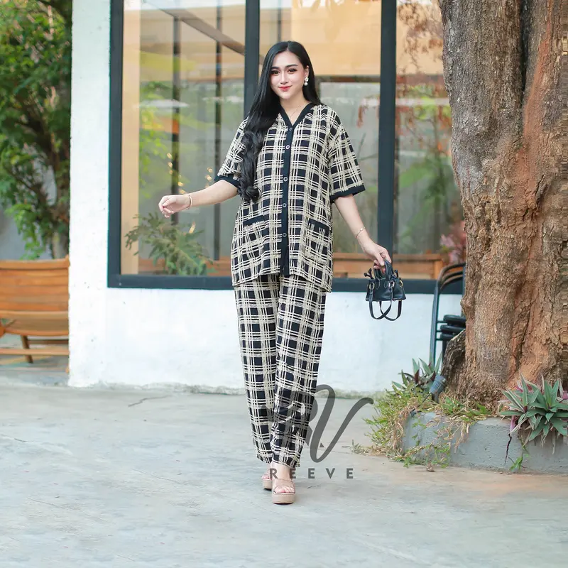 One Set Fara Rayon Motif Kotak / Pajamas Rayon Premium / Piyama Rayon Premium / Baju Tidur Wanita Dewasa / Setelan Rayon Wanita / Lengan Pendek 0