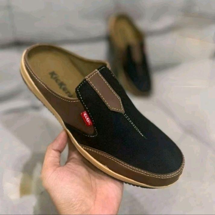 Sepatu sandal / Sepatu Sendal / sepatu pria/ selop / bustong / Sepatu Santai masa kini sandal  slippers 0