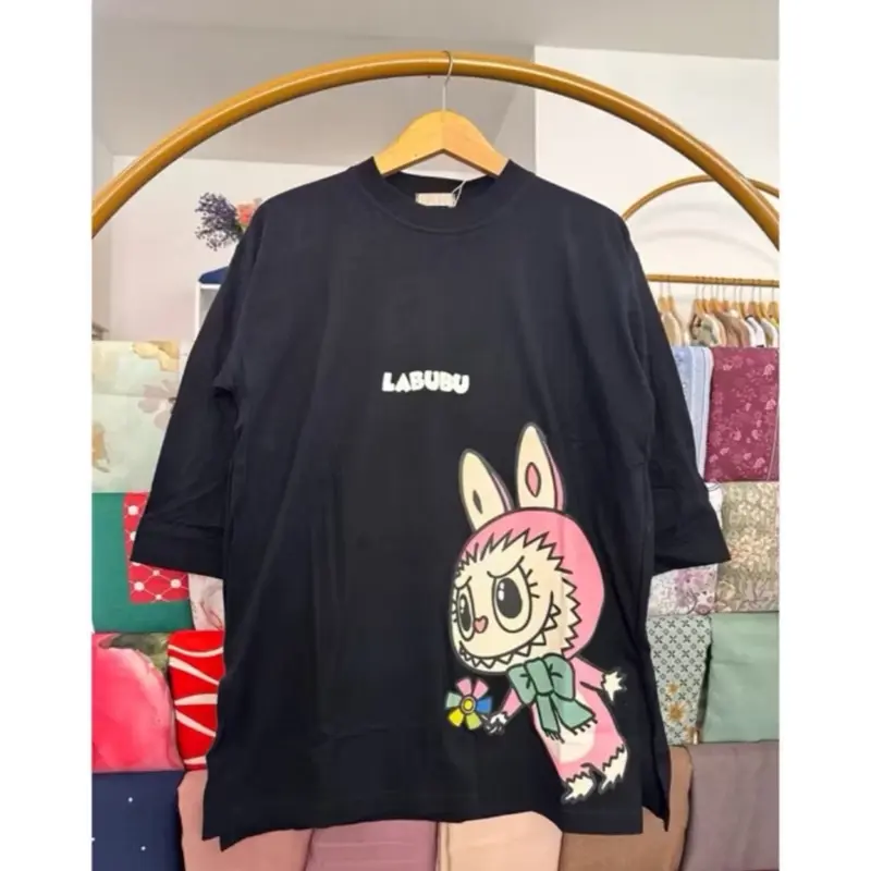 ￼ATASAN LABUBU TERBRU  BELAH SAMPING BAHAN COMBED25s Kaos 3