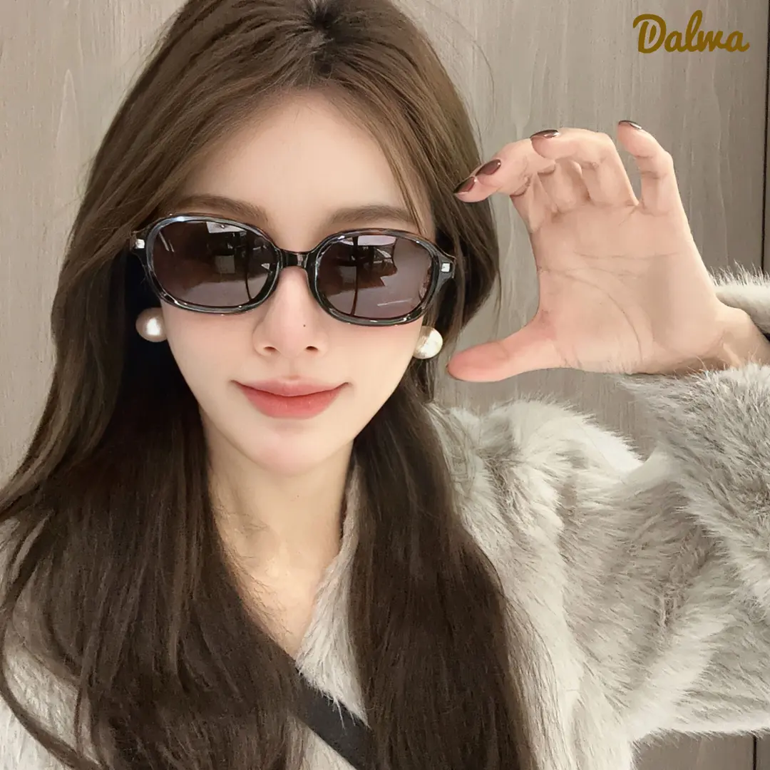 Cermin mata hitam lipat Dalwa untuk wanita, Cermin mata hitam terpolarisasi mudah alih vintaj, perlindungan UV400, fesyen perjalanan, uniseks, muka bulat mewah, pelindung matahari, bingkai bujur bulat, gaya Korea, anti sinaran Eyewear Sunglasses