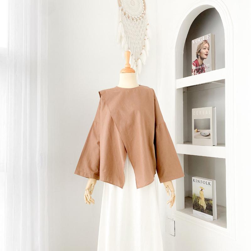 GLADY SLIT BLOUSE - FLOTTILICIOUS / baju wanita / atasan murah / fashion outfit / hijab ootd /  baju murah kekinian / blouse korean style Kain Kancing Casual 3
