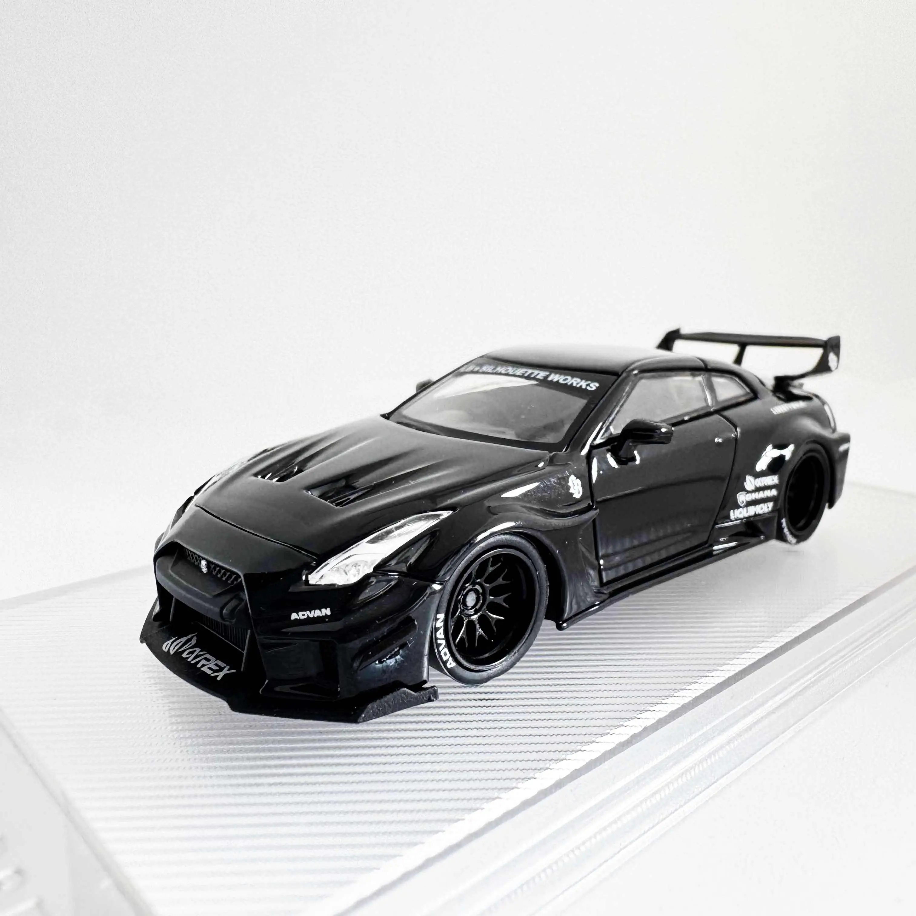 Prism Model New Brand 1 64 Nissan Skyrim R35 Model GTR LBWK black Car Model