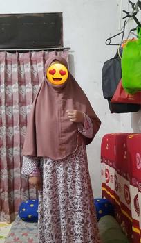 Product Review of (71k Get 3) Kerudung Instan Bergo Maryam Tali Non Pad Crinkle Airflow Size L - Muhajirin Hijab muslim syari Nyaman Panjang from A**a r**i 1