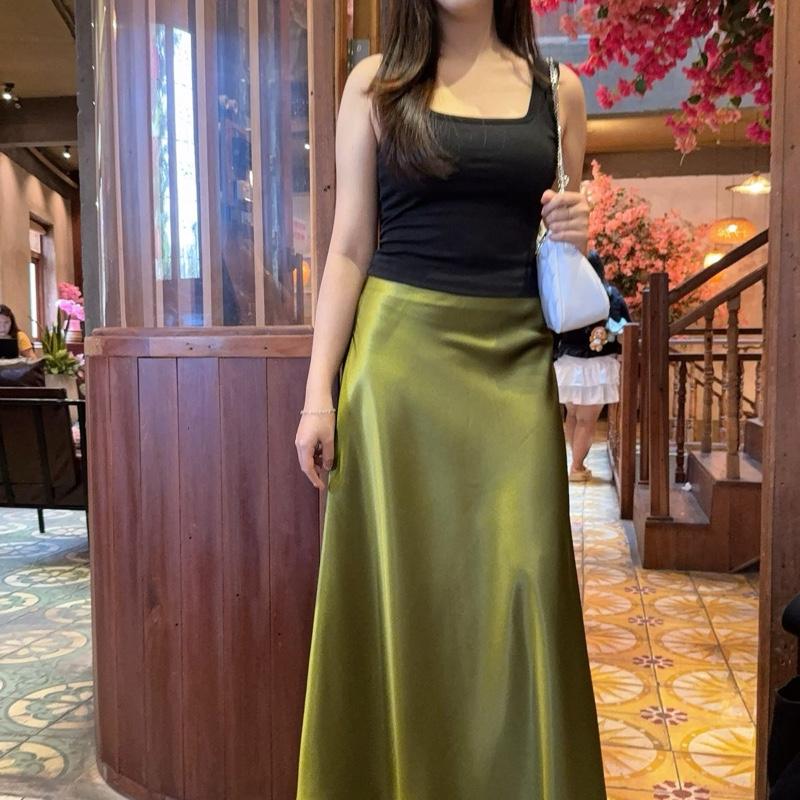  chân váy lụa dáng A dài 92cm  có bigsize chất vải lụa vân gỗ dày dặn mềm mại rũ   1 lớp   