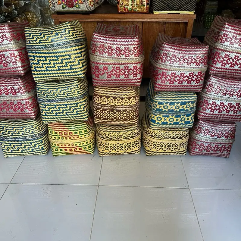 Keben buleleng. Uk 25 cm . Sudah di pernis. Isi lapis