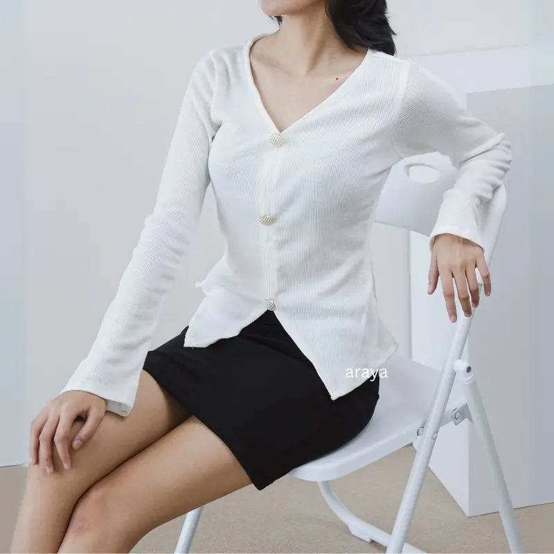 Jade Top - Atasan Wanita Longsleeve Lengan Panjang Bahan Knit Tebal Casual Top 4