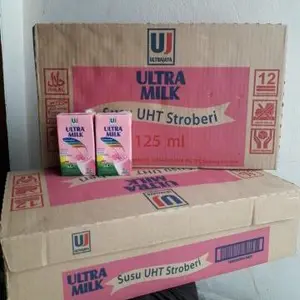 susu Ultra rasa strawberry ukuran 125 mili isi 40 PCS