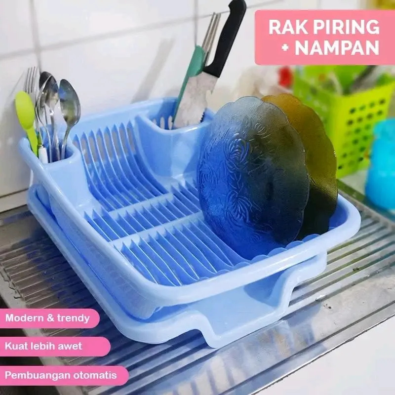 Rak piring plastik ada tempat sendok garpu pisau, ada nampan peniris air