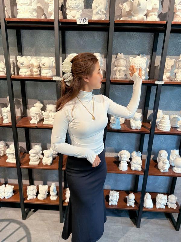 Áo Cổ Lọ Croptop Thun Tăm Lạnh Tay Dài Ủ Kem Xỏ Ngón Nữ Đa Dạng Mầu Sắc