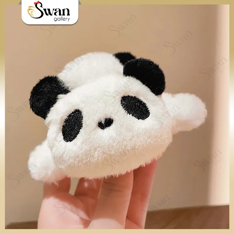 Jepit Karakter Panda Lucu Bulu Halus Jedai Anak Dewasa Gaya Korea Fluffy Boneka Panda Aksesoris Hair Claw Aesthetic 2