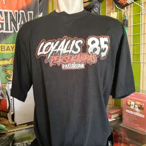 Loyalis 85 PersekaBpas Pasuruan Kaos Hitam Unisex Dewasa