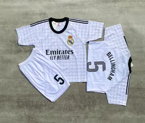 Setelan baju bola madrid putih untuk usia 6 bulan-15 tahun baju bola anak laki-laki trend 2025