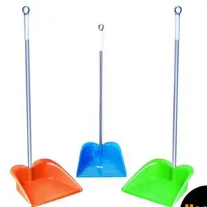 Pengki Plastik / Pengki Sampah / Serokan Sampah / Dustpan / Pengki / Gagang Pengki Besi Gantungan
