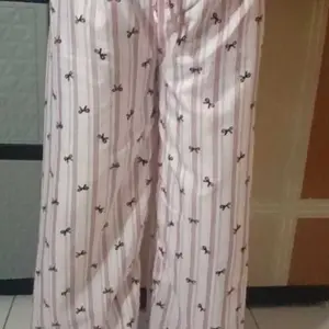 Celana Kulot Anak Stripe Bahan Katun - Everyday Pants Stripe Kids - Celana Kulot Anak Salur Garis-Garis Usia 4-15 Tahun