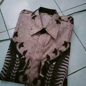 Sugea Kemeja Atasan Baju Batik Pria Lengan Panjang Dewasa Reguler Fit Kasual Modern Katun Cowok Kekinian Motif M L XL XXL Hitam