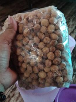 Product Review of SNACK KACANG TELUR ISI 1KG Cemilan Food  Camilan from n**k d**a o**p 1