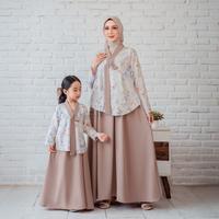 Gambar SAOIRSE'S Yeorin Dress Couple Ibu & Anak Perempuan 2-12 Tahun/ Gamis Hanbok Modern Lebaran 2026 x SILVER BONES - Yeorin, Rose Cream, S (Only Anak) dari Saoirse's Store ID Kab. Temanggung 3 Tokopedia