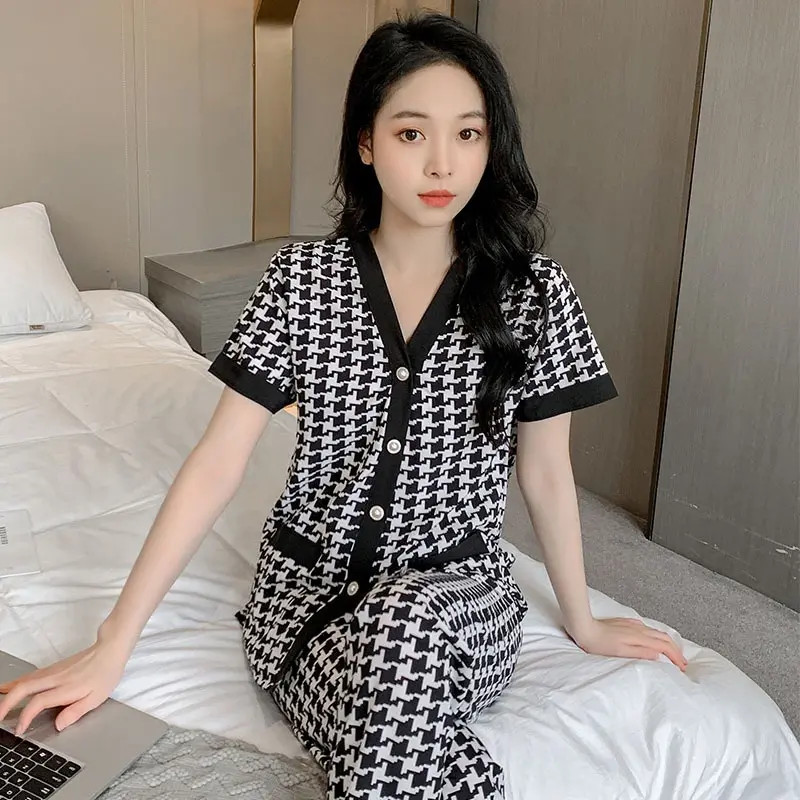 Piyama Wanita Dewasa Model Kancing Depan Mewah Lengan Pendek Celana Panjang Import High Quality Sleepwear 1