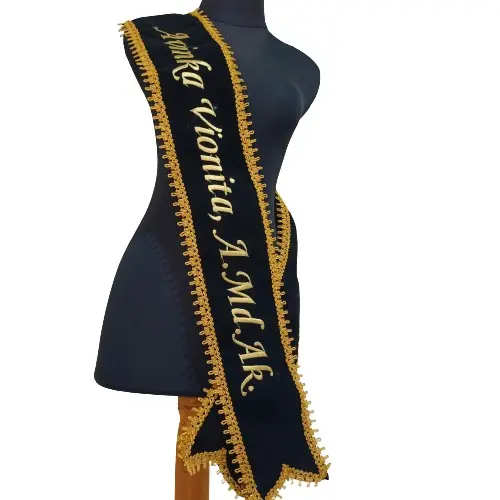 Selempang Wisuda Bludru Renda
