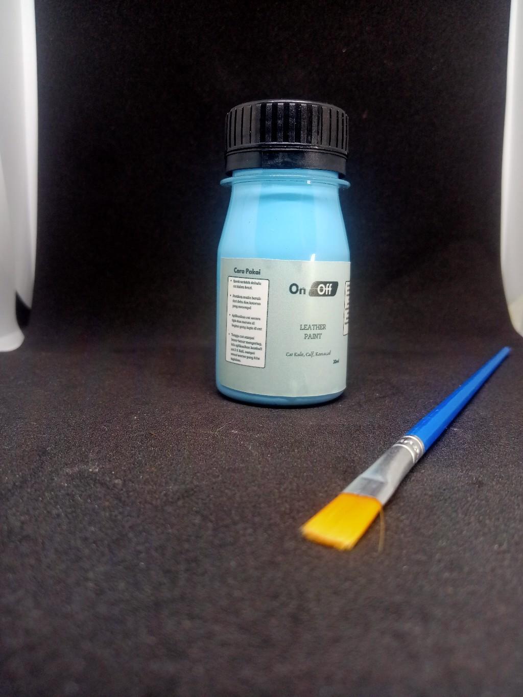 Cat Sepatu Kulit, Topi, Kaos, dan Lain-lain 30ml dengan Kuas Gratis