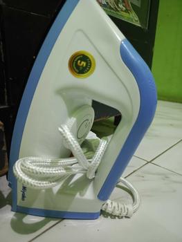 Product Review of MIYAKO Setrika Listrik EI 1008M - 395W EI1008 M from S**i R**h 0