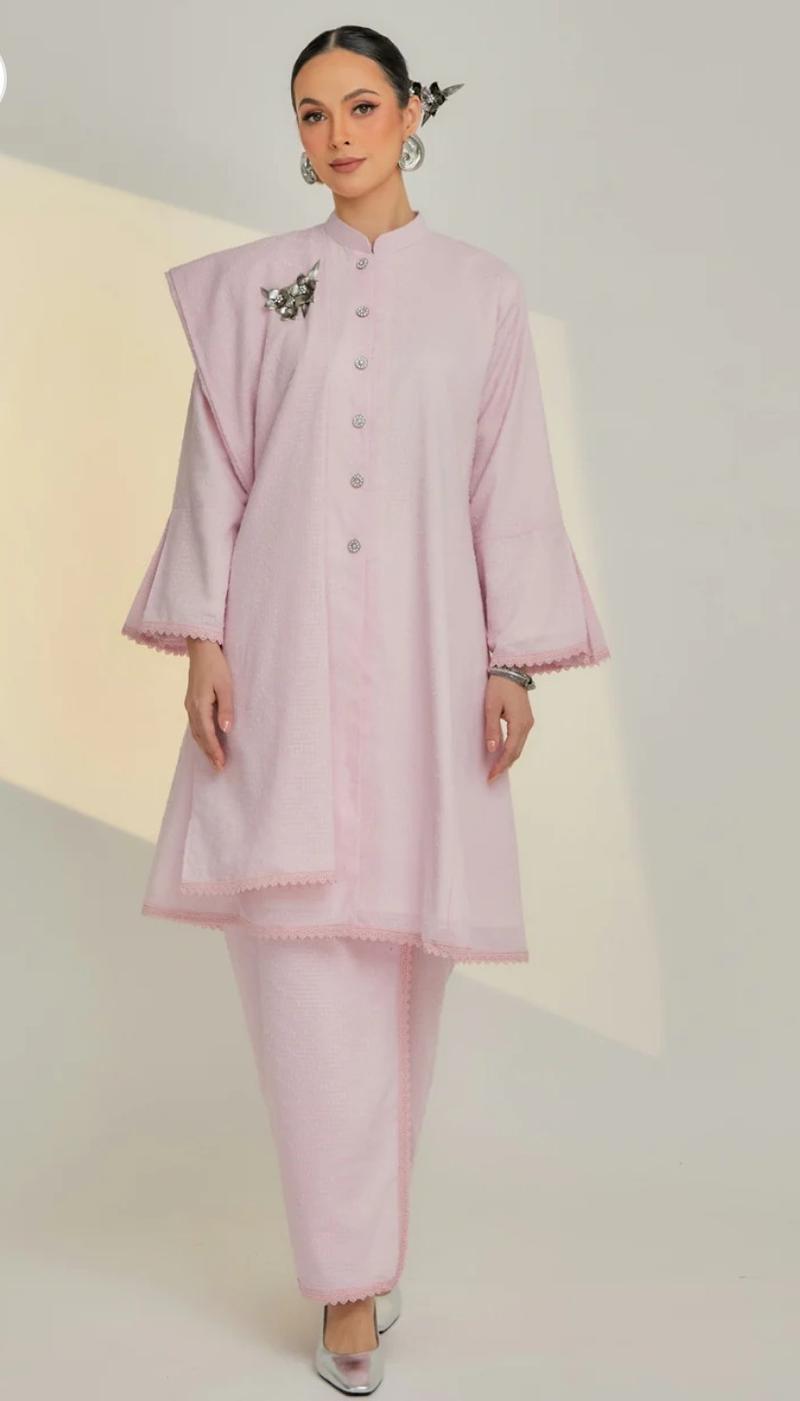Product Introduction of Bidasari Kebarung Embroidery With Selendang Set "NEW" 8