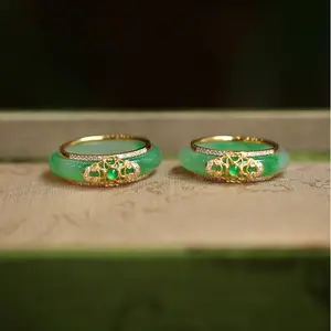Cincin giok hijau perempuan estetika Tiongkok minimalis modern retro aksesori