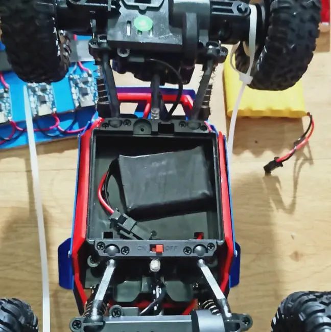 BATRAI MOBIL REMOT RC TAHAN MAIN 2-3 JAM 0