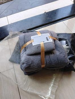 Product Review of Handuk Set 2in1 New Motif Polos And Handuk Mandi Dewasa from B**i 2