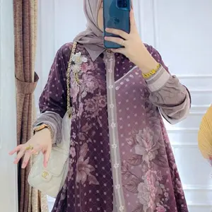 Hawa Shirt dengan Desain Bunga dan Pola Kotak-kotak