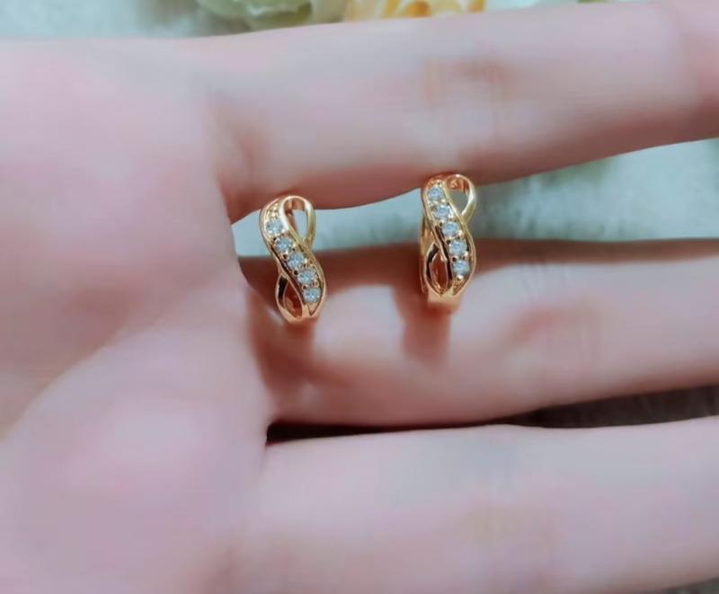Product Introduction of Anting Clip Titanium Motif Angka Delapan Terbaru Earrings Anti Luntur 2