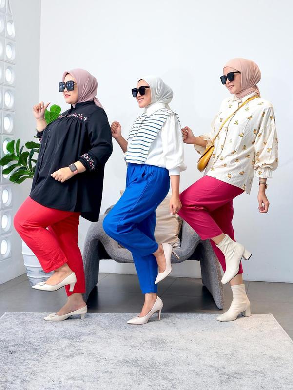 Celana Panjang Wanita Jumbo Kekinian Bahan Linen New Terbaru - Biru Hitam 4
