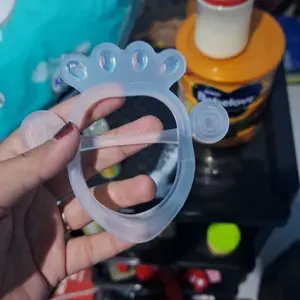 Teether Gelang Bayi Silikon BPA Free Mainan Gigitan Bayi Newborn Lembut Food Grade Aman Simulasi Pertumbuhan Gigi