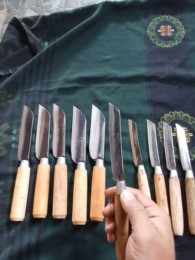 Pisau Dapur Baja paket 10 biji terdiri dari 5 Pisau Dapur Tanggung dan 5 Pisau Dapur Kecil(5 tgg 5 unyl)
