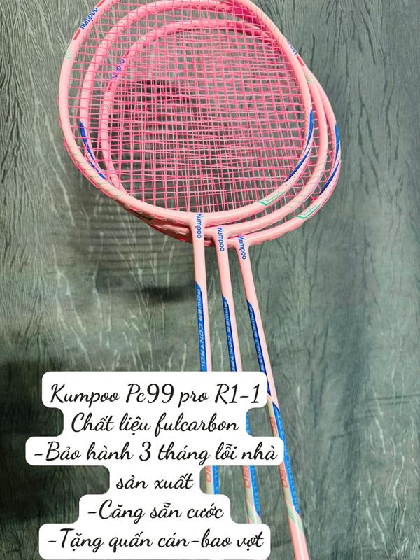 Vợt cầu lông Kumpoo PC99 Pro Hồng,Căng cước sẵn 11kg,Tặng Quấn cán vợt+bao vợt Kumpoo Sport Cacbon kumpoo