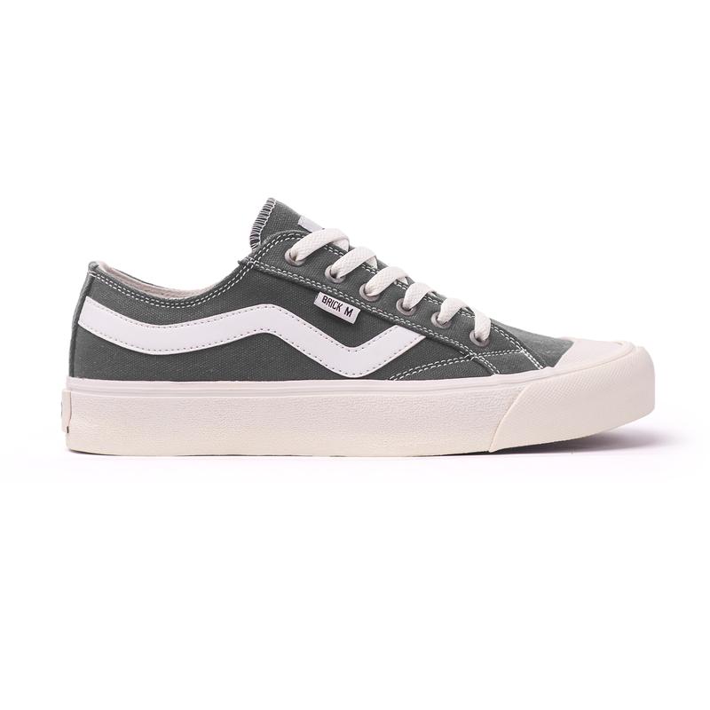 Brick Mansions - Matrix Grey White Sepatu Sneakers Casual Pria Wanita Shoes Snekers Black 2