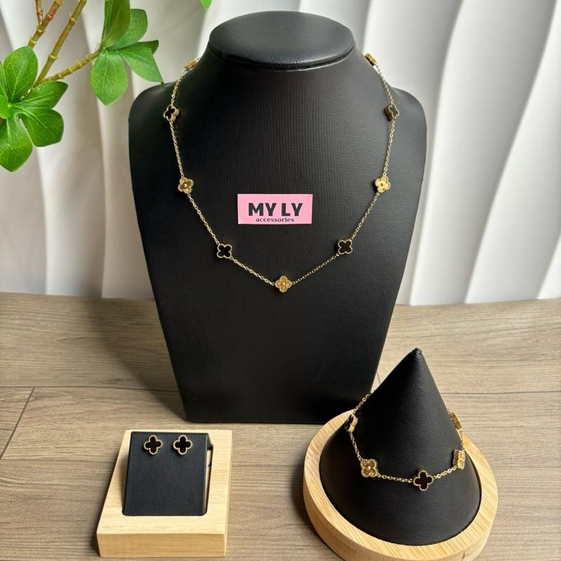 Set cỏ 4 lá dây chuyền 10 hoa mix phay size 8mm titan không gỉ mạ vàng 18k Set gồm 3 món dây chuyền bông tai lắc tay