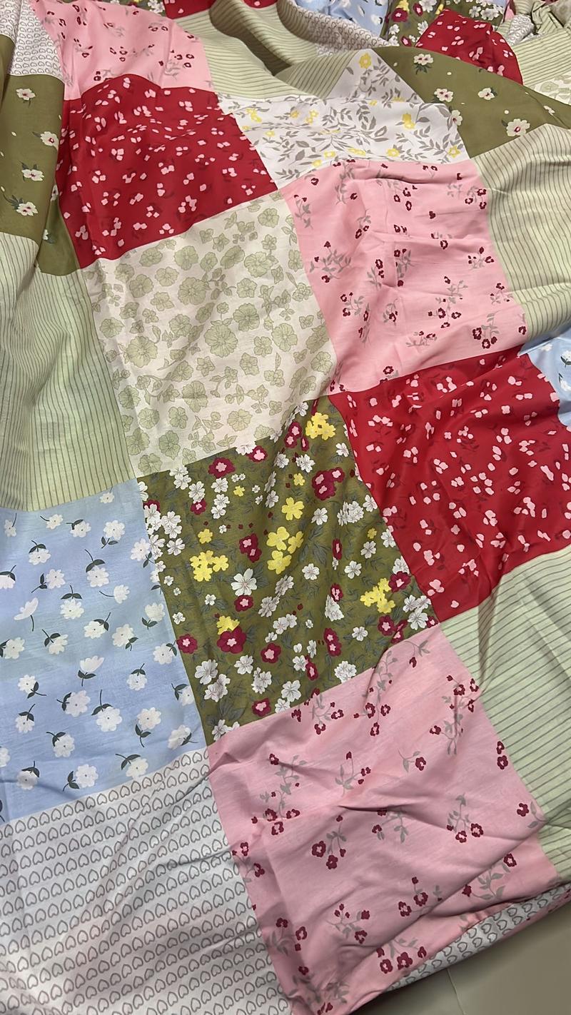 Product Introduction of Seprai motif bunga bunga lengkap dengan sarung bantal 1